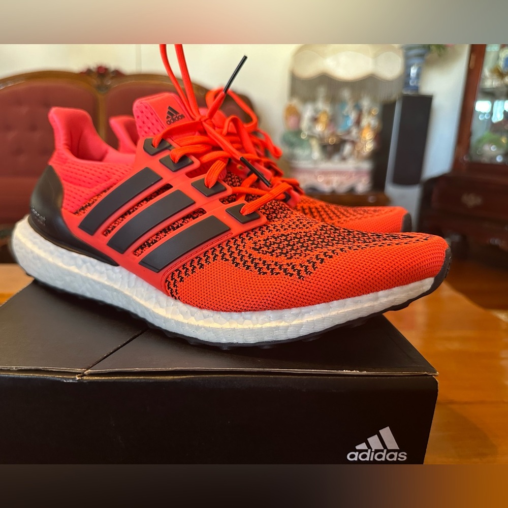 ultraBOOST 1.0 Retro ‘Solar Red’ FU6648 2019 Size 10 - Picture 2 of 13